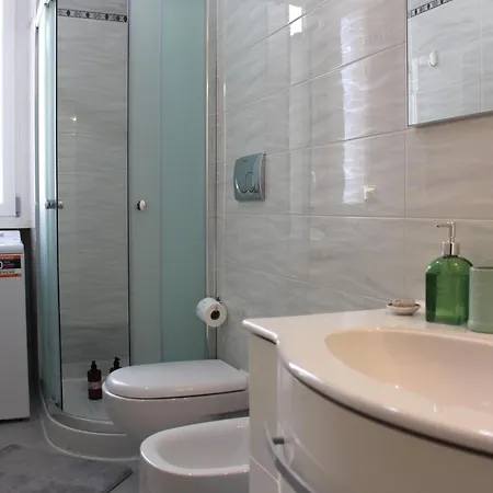 Bright & Charm Flat In Tuscolana Appartamento *