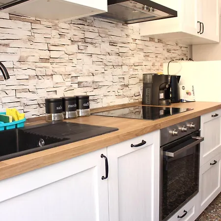 Bright & Charm Flat In Tuscolana Appartamento